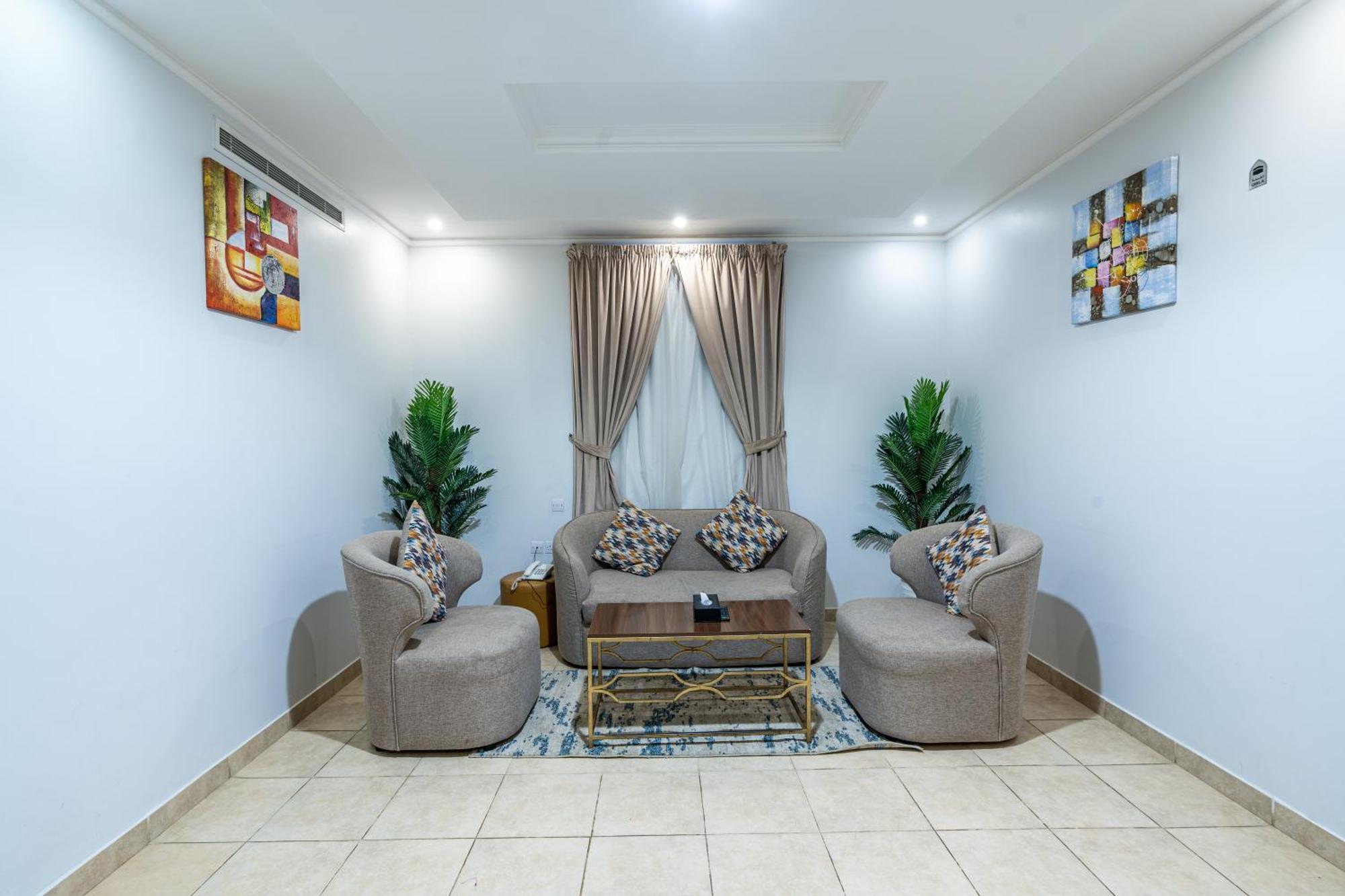 ال متعب سويتس المرسلات Aparthotel Riyadh Exterior photo