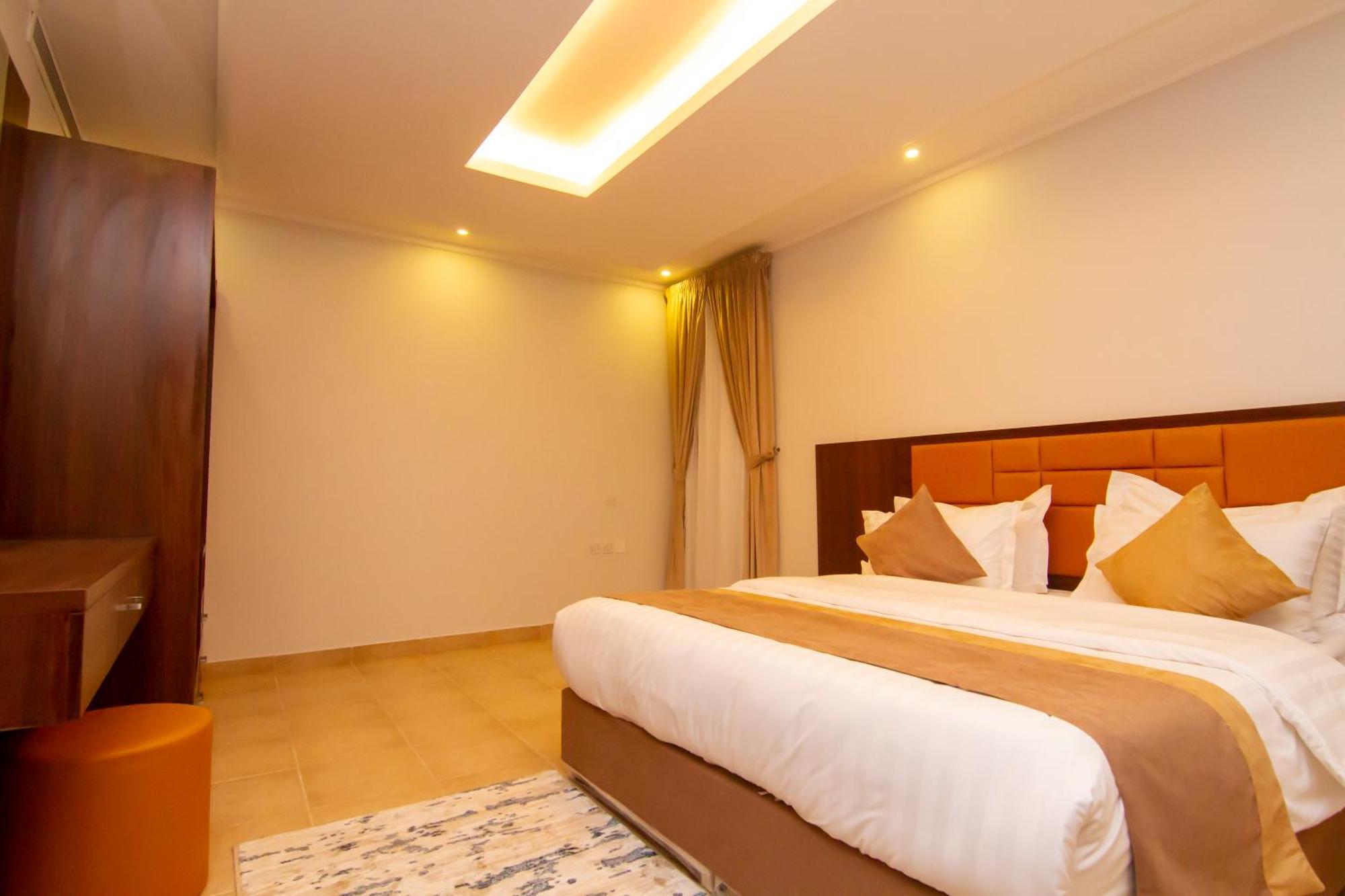 ال متعب سويتس المرسلات Aparthotel Riyadh Exterior photo