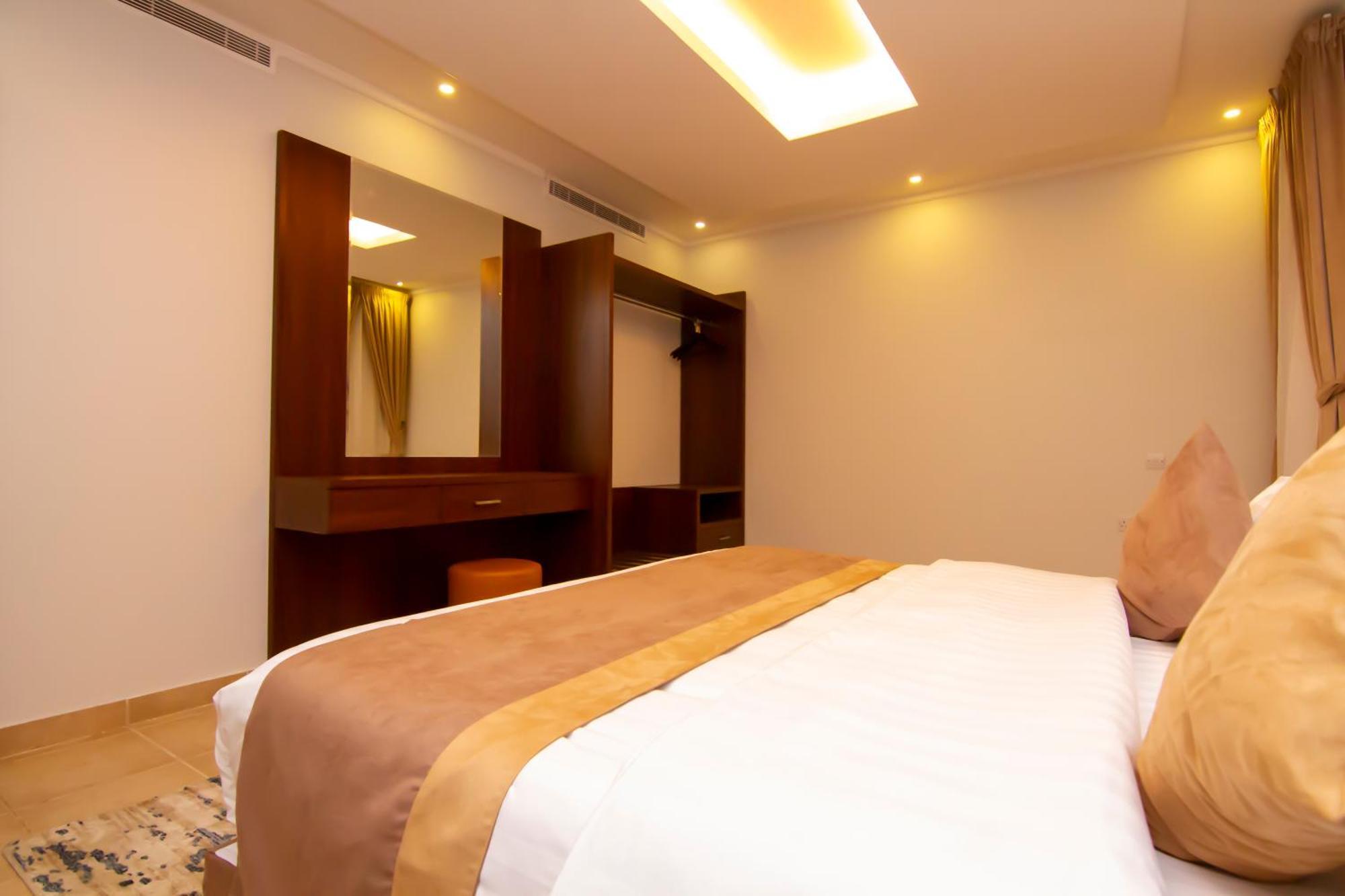 ال متعب سويتس المرسلات Aparthotel Riyadh Exterior photo