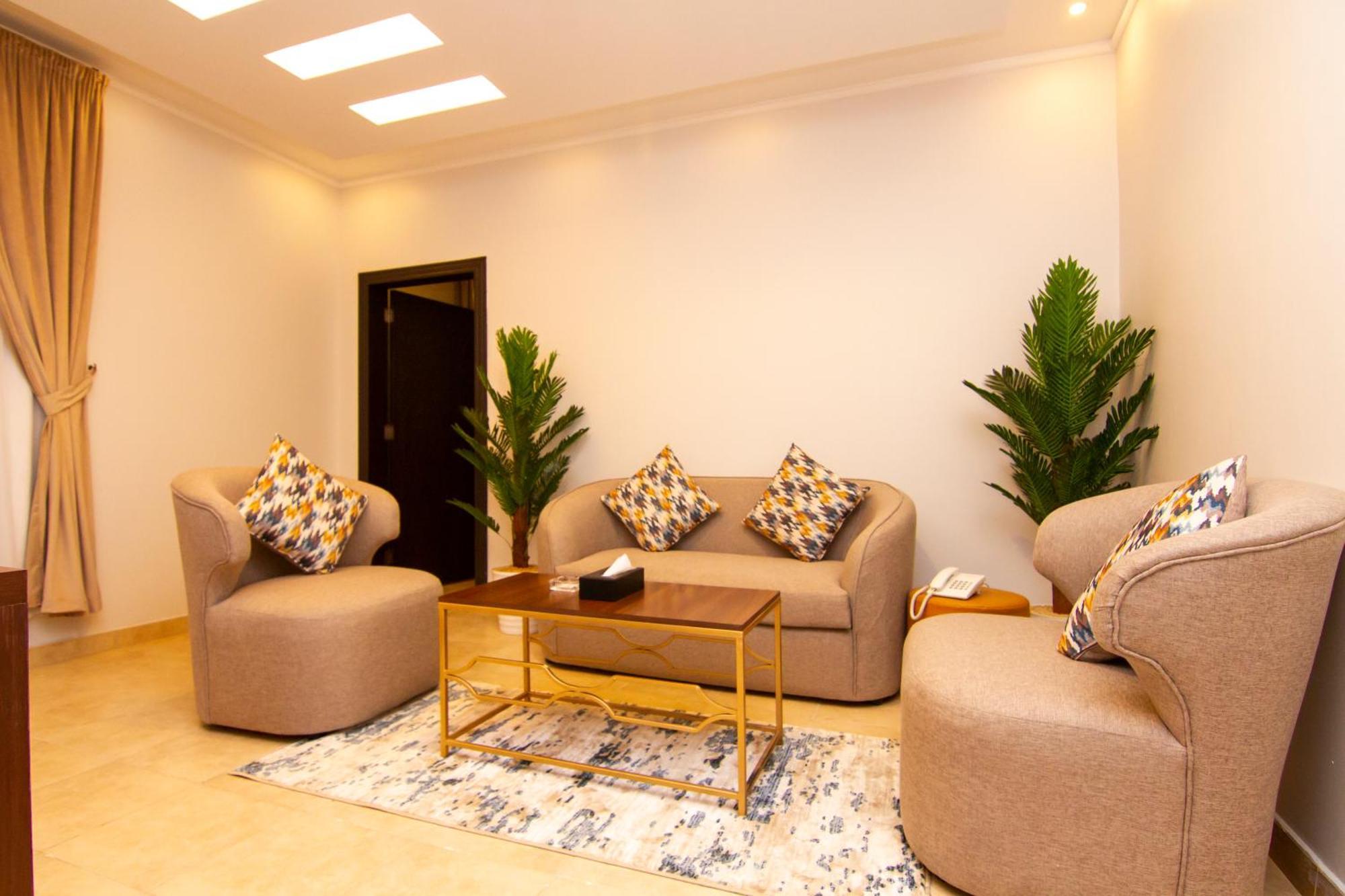 ال متعب سويتس المرسلات Aparthotel Riyadh Exterior photo