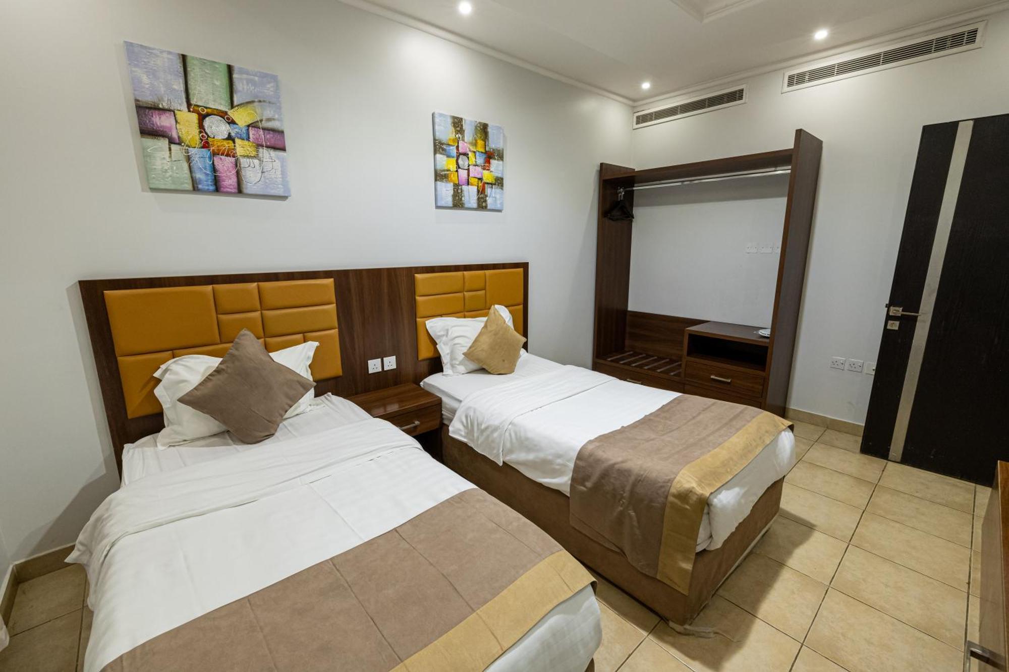 ال متعب سويتس المرسلات Aparthotel Riyadh Exterior photo